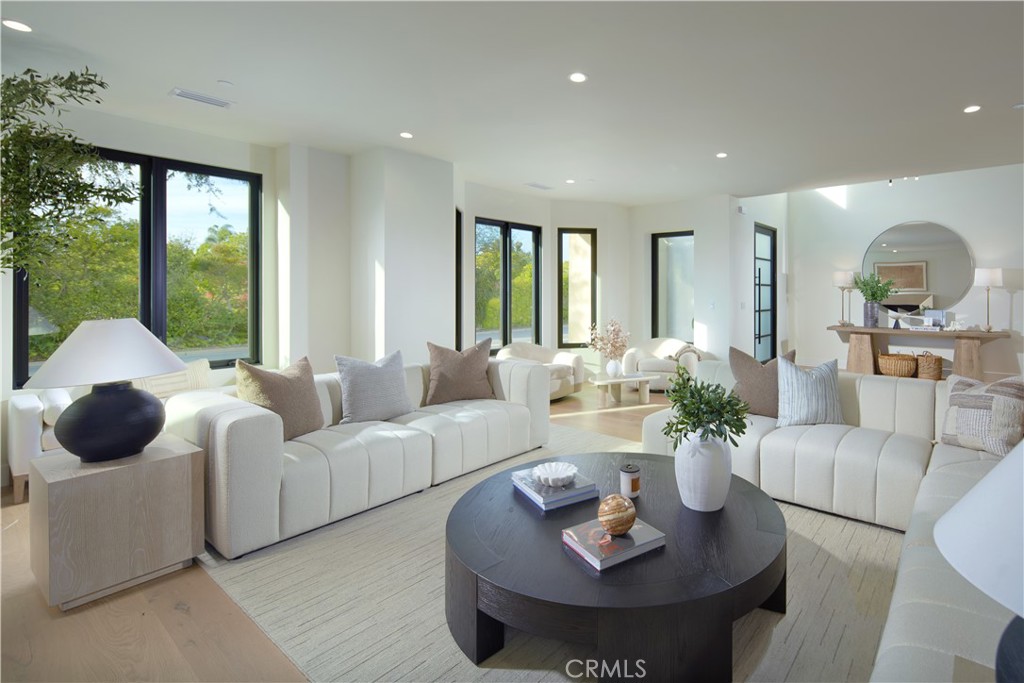 Newport Beach, California, 92660, United States, 4 Bedrooms Bedrooms, ,4 BathroomsBathrooms,Residential,For Sale,2002116