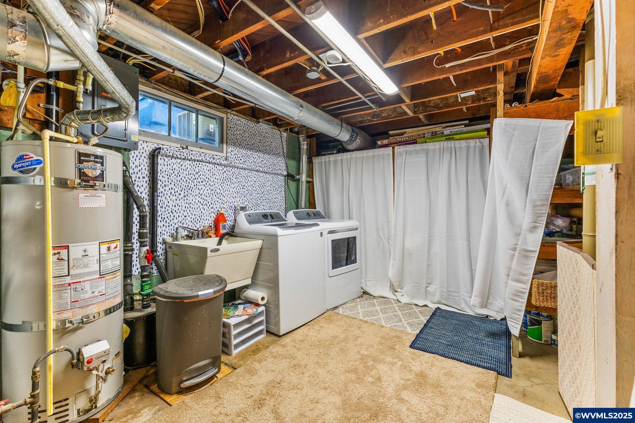 Salem, Oregon, 97302, United States, 3 Bedrooms Bedrooms, ,3 BathroomsBathrooms,Residential,For Sale,1829333