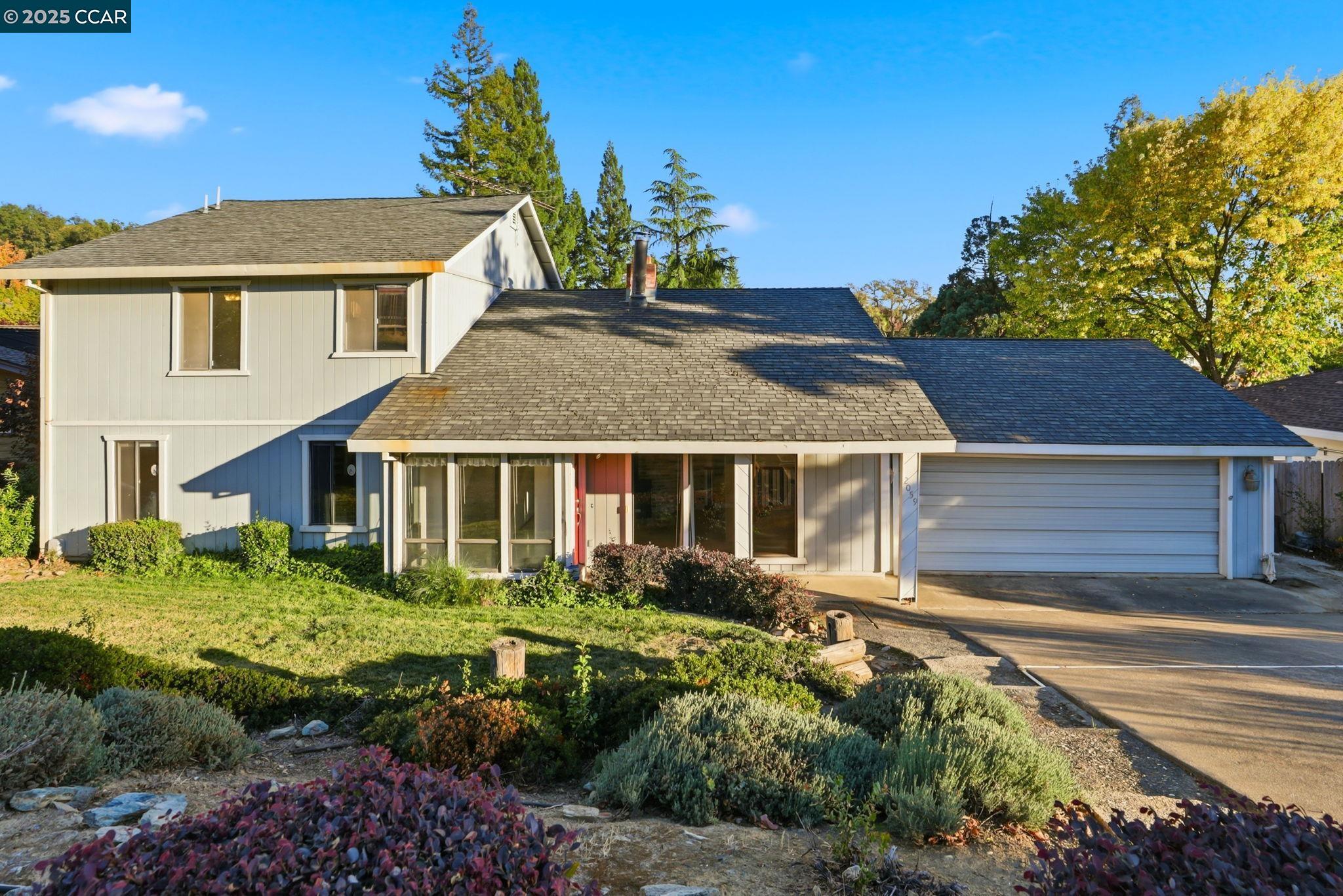 El Dorado Hills, California, 95762, United States, 4 Bedrooms Bedrooms, ,3 BathroomsBathrooms,Residential,For Sale,1988209