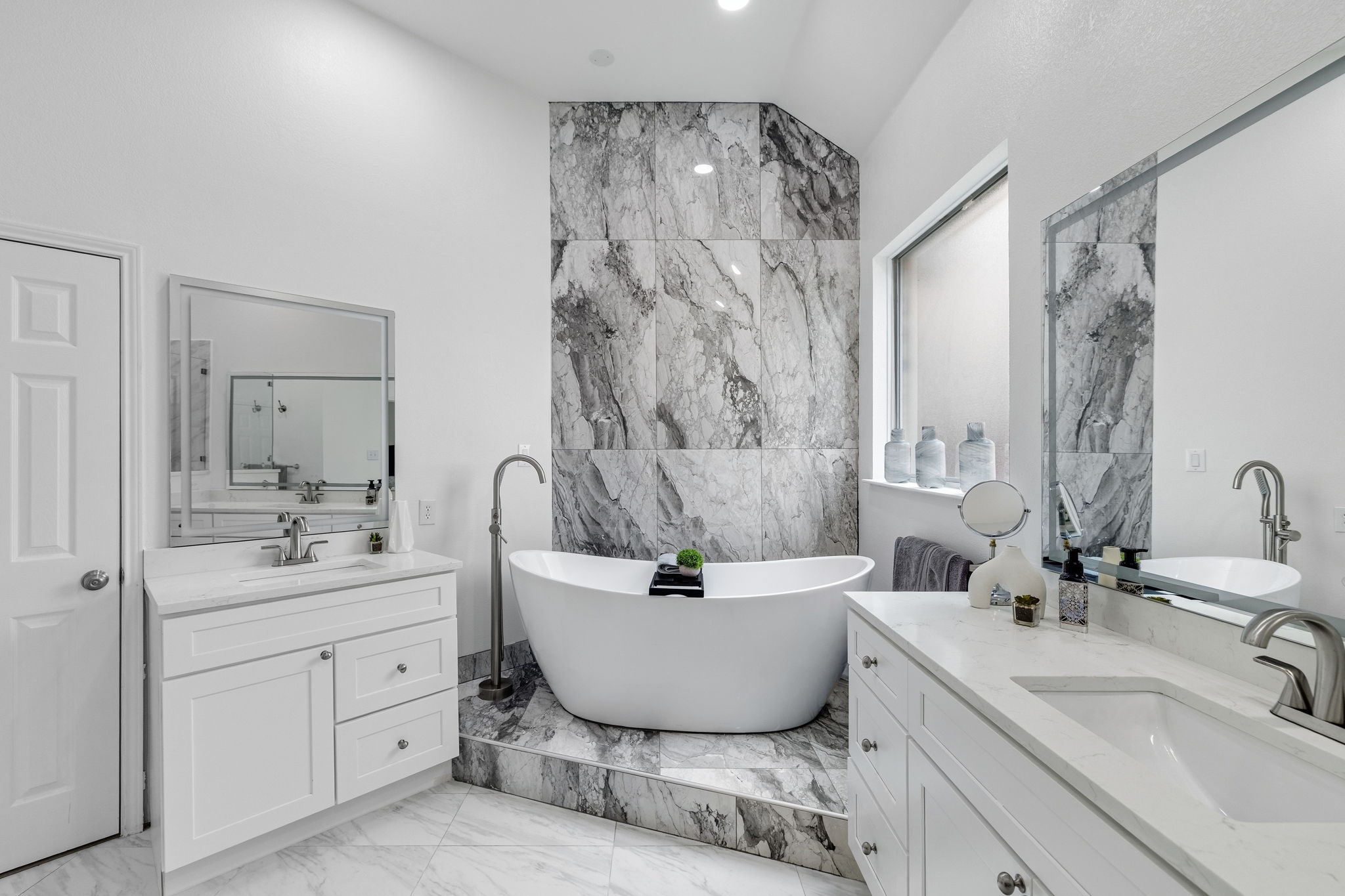  115 Saint James Road, Irving, TX, 75063 - 物件實景