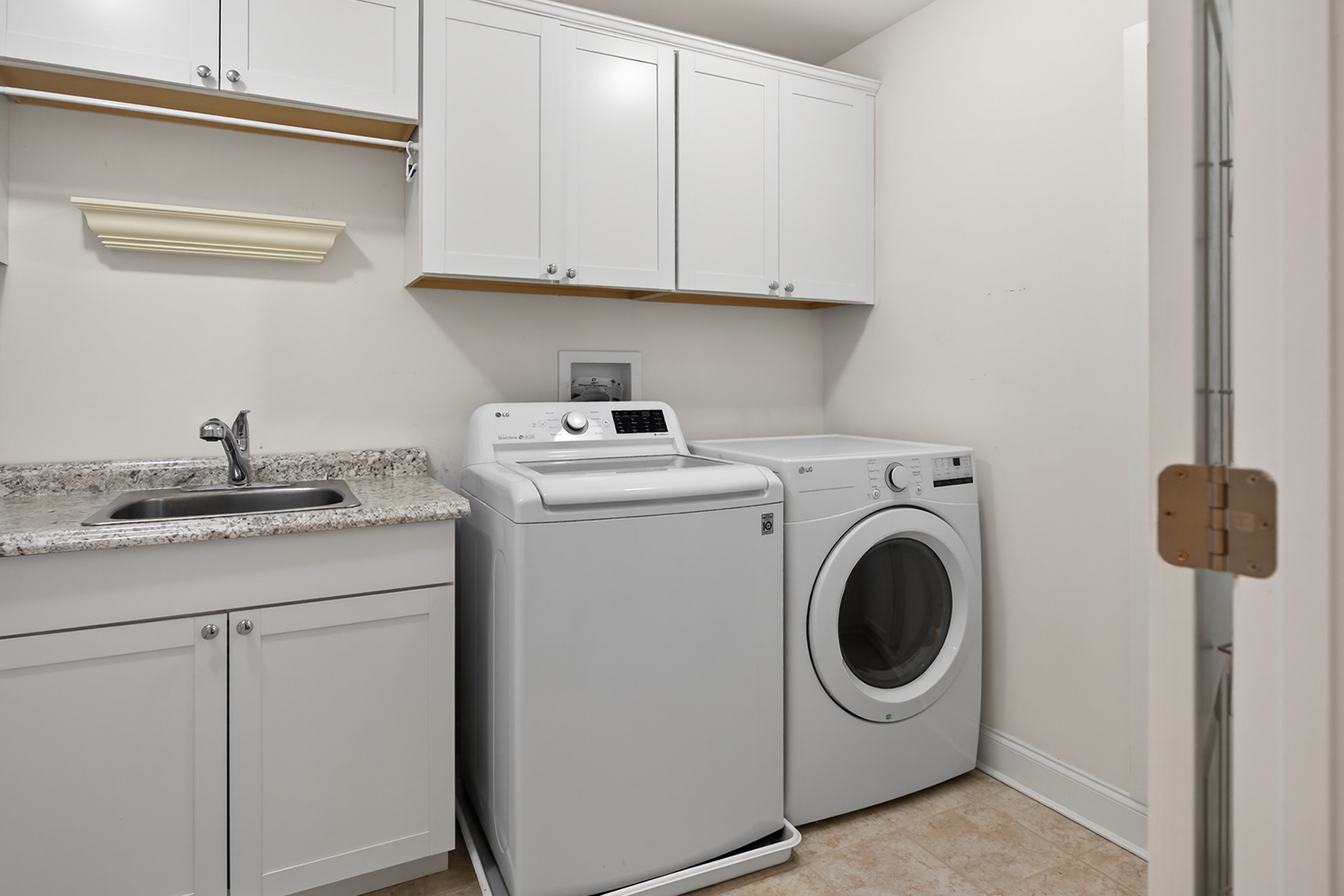  35454 Conwell Drive - 物件實景