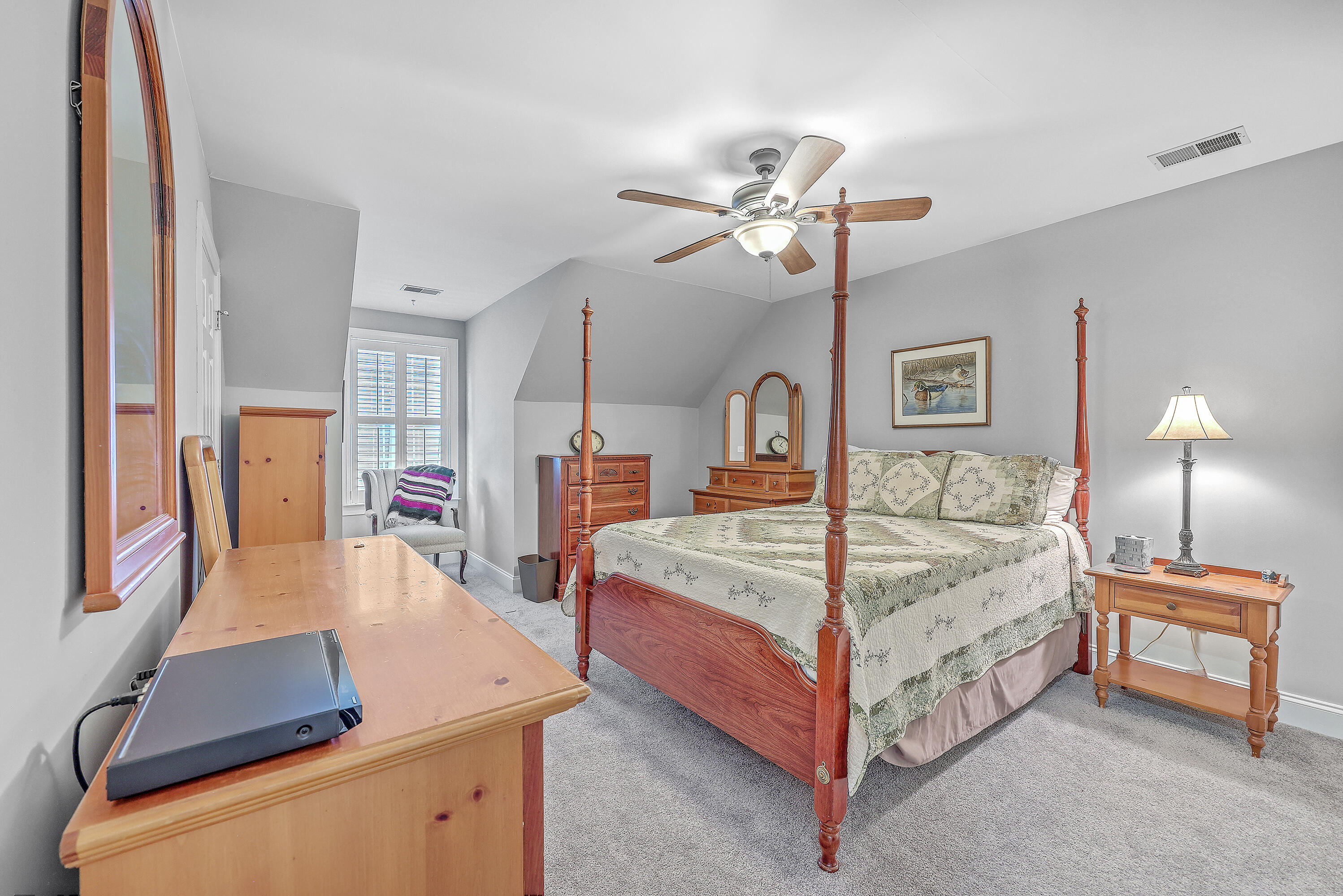 Mount Pleasant, South Carolina, 29466, United States, 3 Bedrooms Bedrooms, ,4 BathroomsBathrooms,Residential,For Sale,1798311