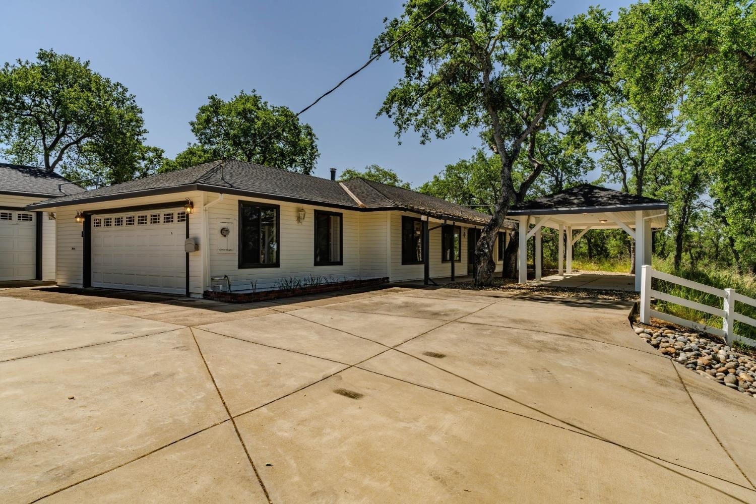 Valley Springs, California, 95252, United States, 3 Bedrooms Bedrooms, ,2 BathroomsBathrooms,Residential,For Sale,1944920
