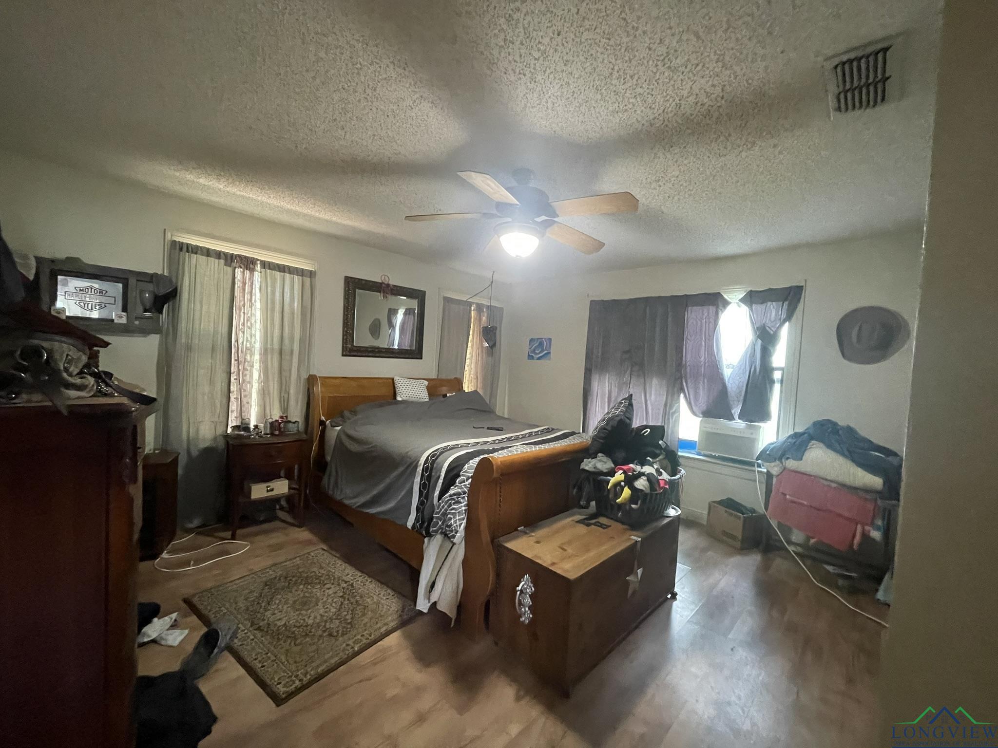 Gilmer, Texas, 75644, United States, 3 Bedrooms Bedrooms, ,2 BathroomsBathrooms,Residential,For Sale,1847700