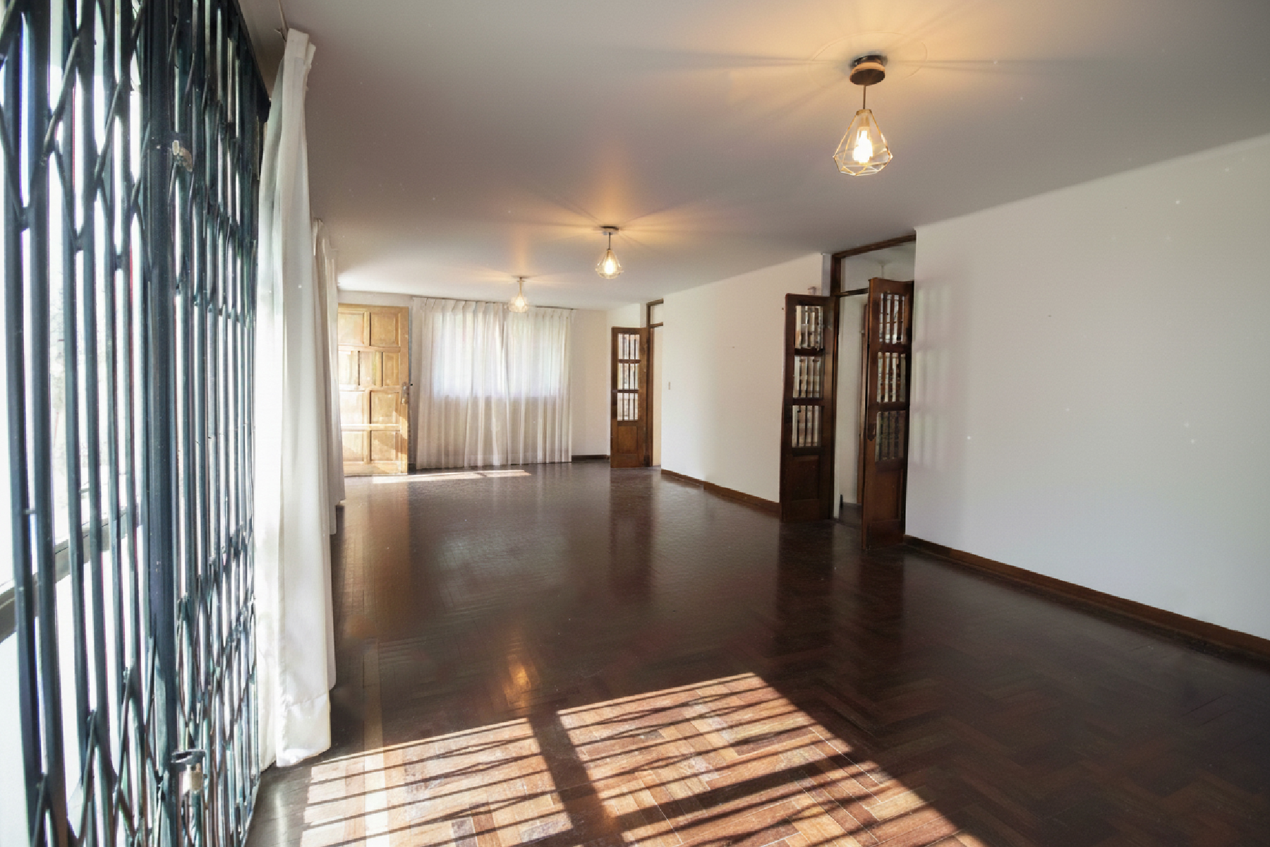  Excellent House to remodel or to build - 物件實景