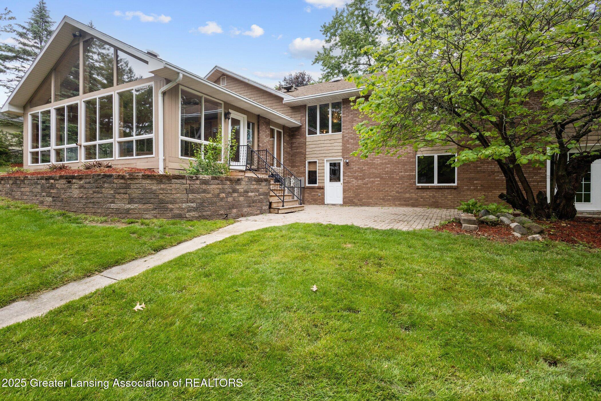 DeWitt, Michigan, 48820, United States, 4 Bedrooms Bedrooms, ,4 BathroomsBathrooms,Residential,For Sale,1911452