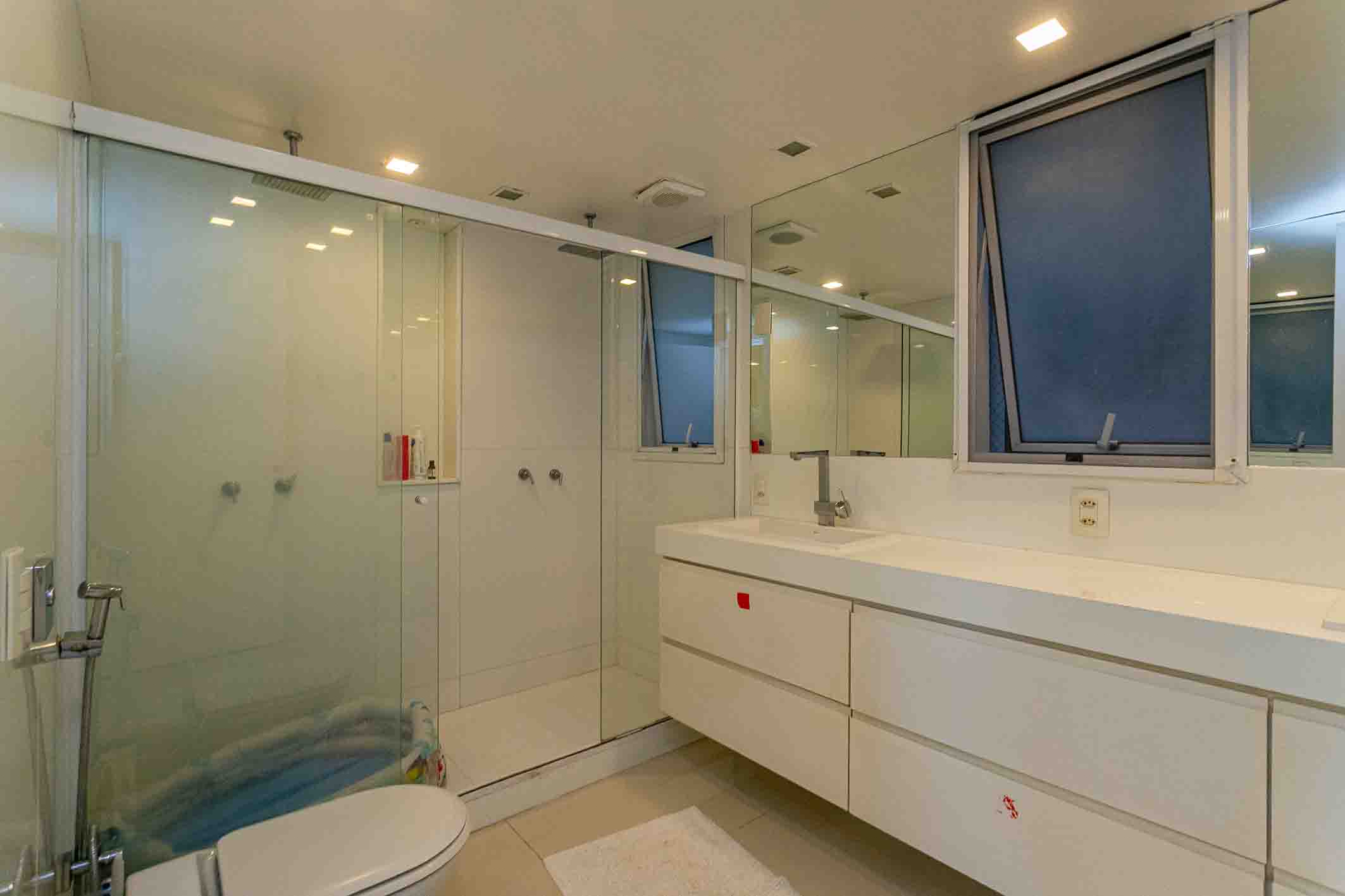  Apartment with panoramic Lagoa views and elegant circular floor plan - 物件實景