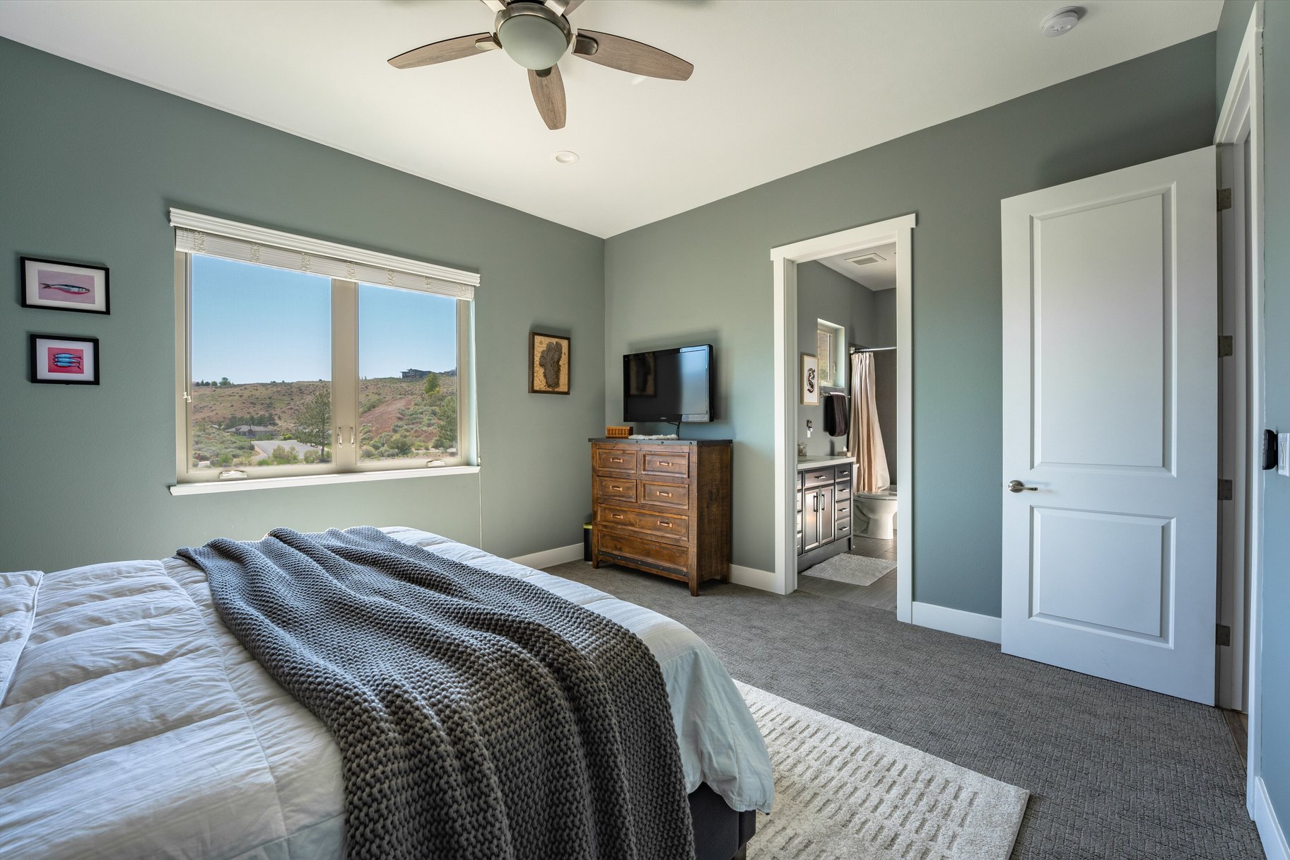  Sweeping Sierra Views in Gated Somersett - 物件實景