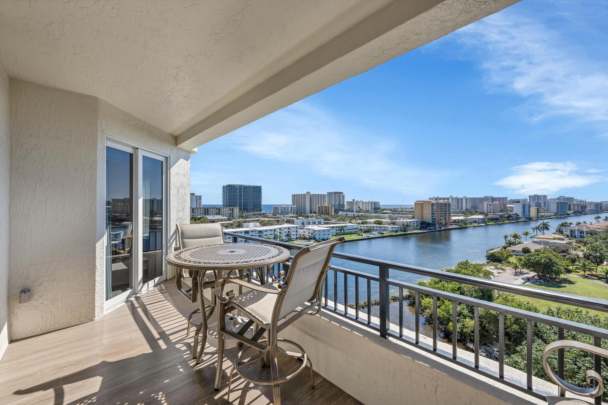 Pompano Beach, Florida, 33062, United States, 2 Bedrooms Bedrooms, ,3 BathroomsBathrooms,Residential,For Sale,1978279