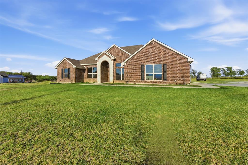 Grandview, Texas, 76050, United States, 4 Bedrooms Bedrooms, ,3 BathroomsBathrooms,Residential,For Sale,1991534
