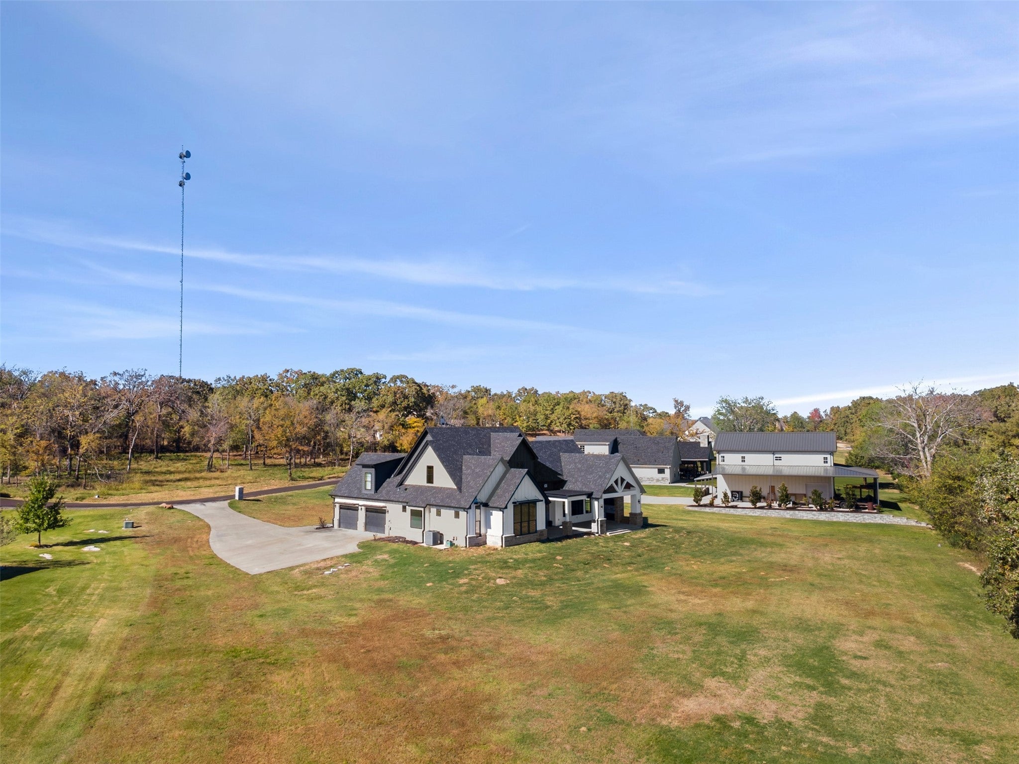 Sulphur Springs, Texas, 75482, United States, 4 Bedrooms Bedrooms, ,4 BathroomsBathrooms,Residential,For Sale,1990973