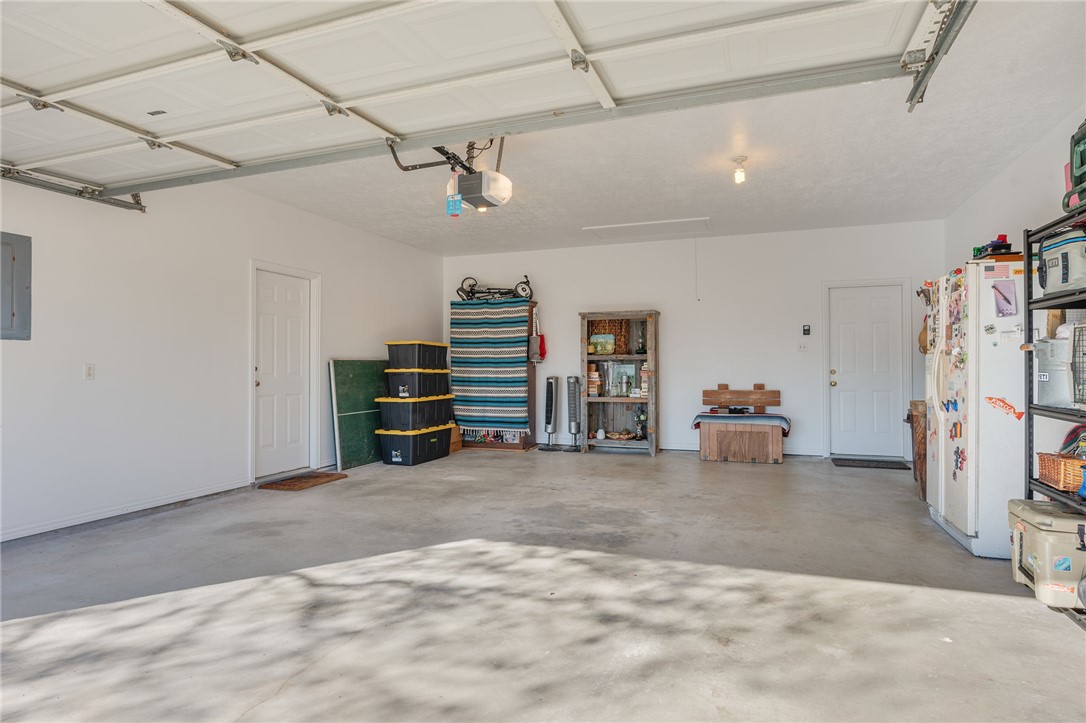 College Station, Texas, 77845, United States, 3 Bedrooms Bedrooms, ,3 BathroomsBathrooms,Residential,For Sale,2005099