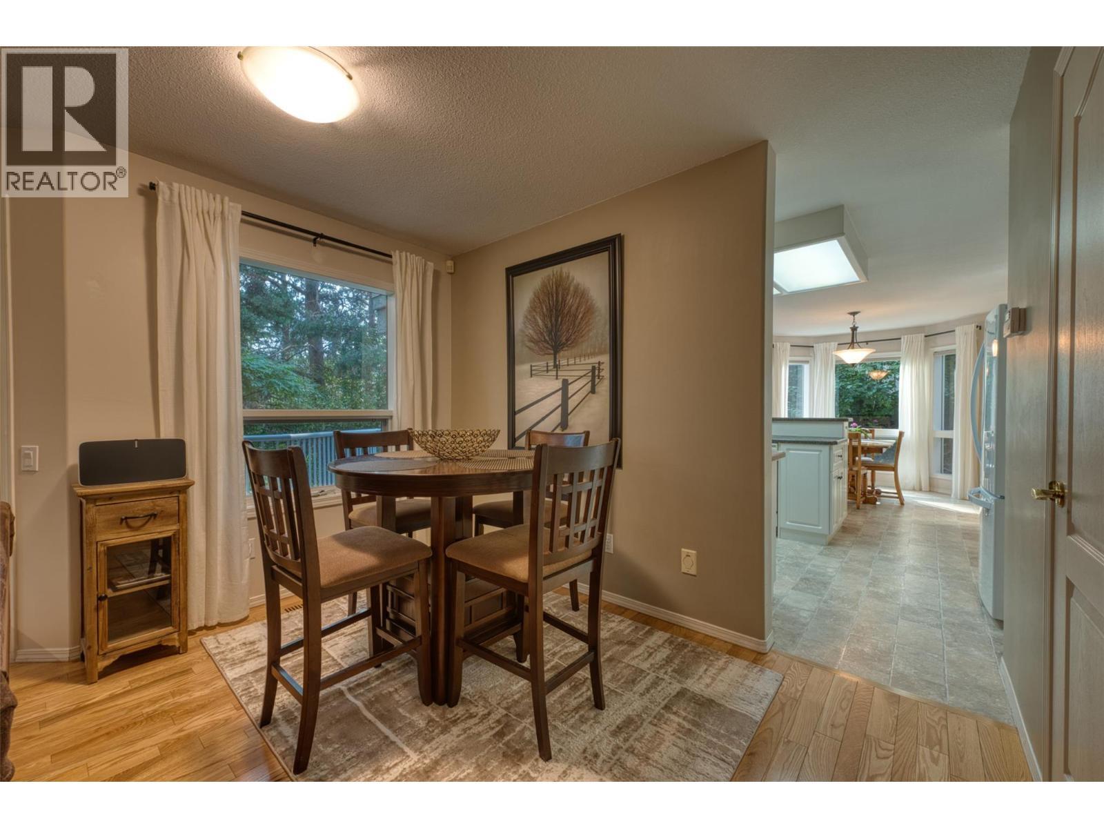 KELOWNA, British Columbia, V1V 1S6, CA, 3 Bedrooms Bedrooms, ,2 BathroomsBathrooms,Residential,For Sale,1951422