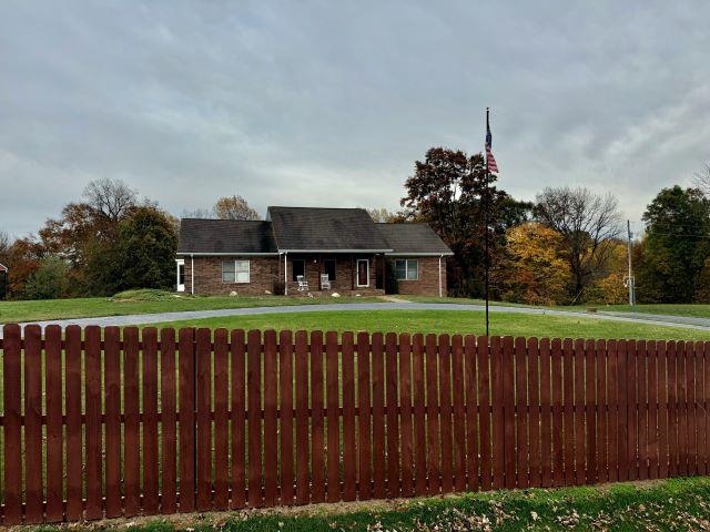 Scottsville, Kentucky, 42164, United States, 4 Bedrooms Bedrooms, ,3 BathroomsBathrooms,Residential,For Sale,1971649