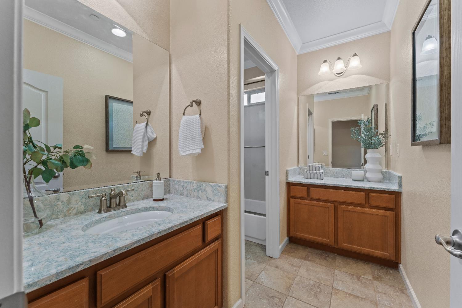 El Dorado Hills, California, 95762, United States, 3 Bedrooms Bedrooms, ,3 BathroomsBathrooms,Residential,For Sale,1932064