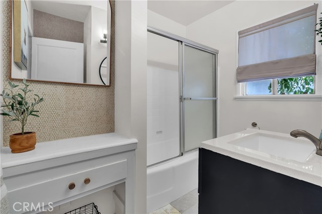 Downey, California, 90241, United States, 3 Bedrooms Bedrooms, ,2 BathroomsBathrooms,Residential,For Sale,1914661