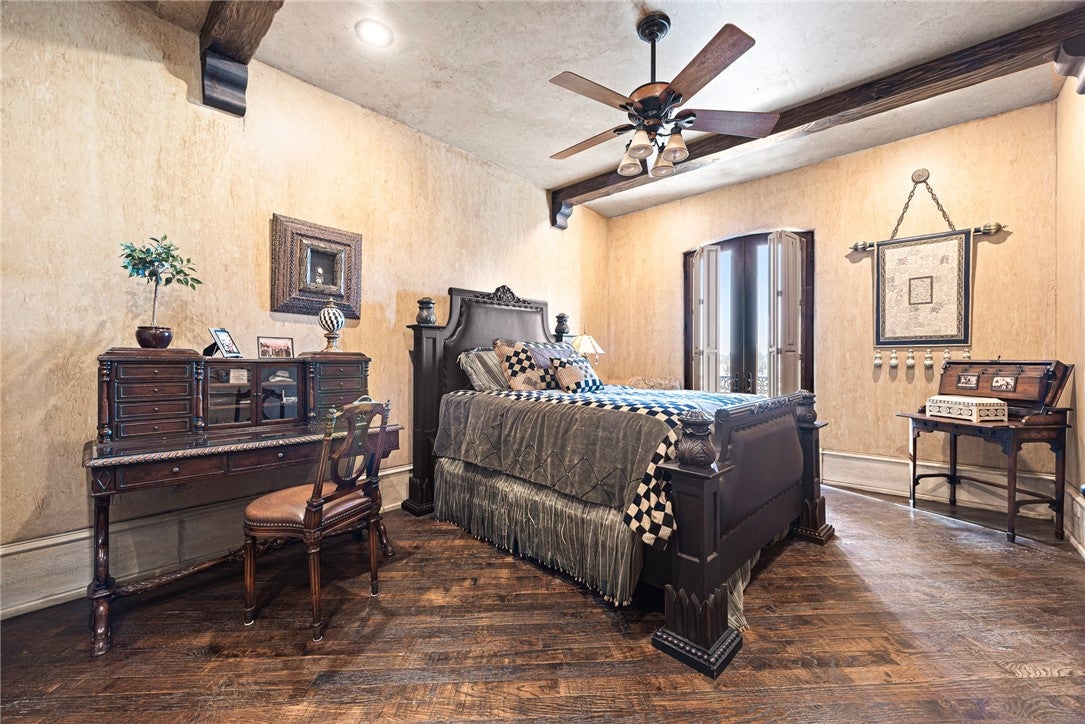 Rogers, Arkansas, 72758, United States, 5 Bedrooms Bedrooms, ,9 BathroomsBathrooms,Residential,For Sale,2003084