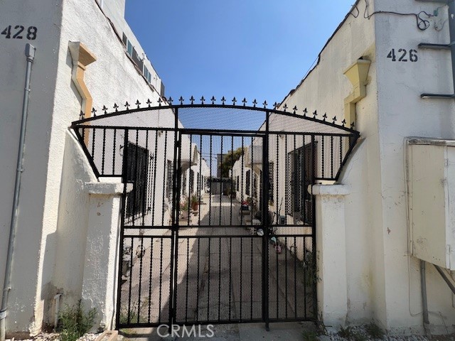 Los Angeles, California, 90004, United States, ,Residential,For Sale,1789343