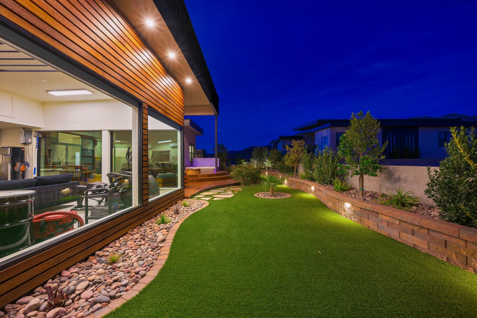 Built for Speed and Designed for Luxury Living - 物件實景