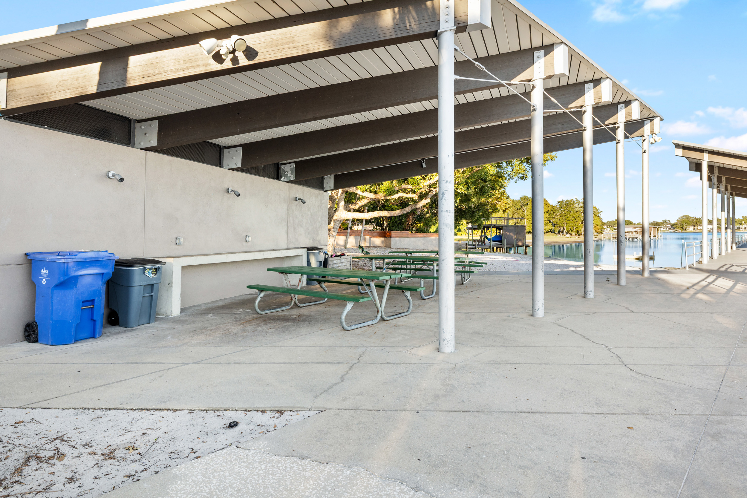 Tampa, Florida, 33618, United States, 3 Bedrooms Bedrooms, ,2 BathroomsBathrooms,Residential,For Sale,1994260