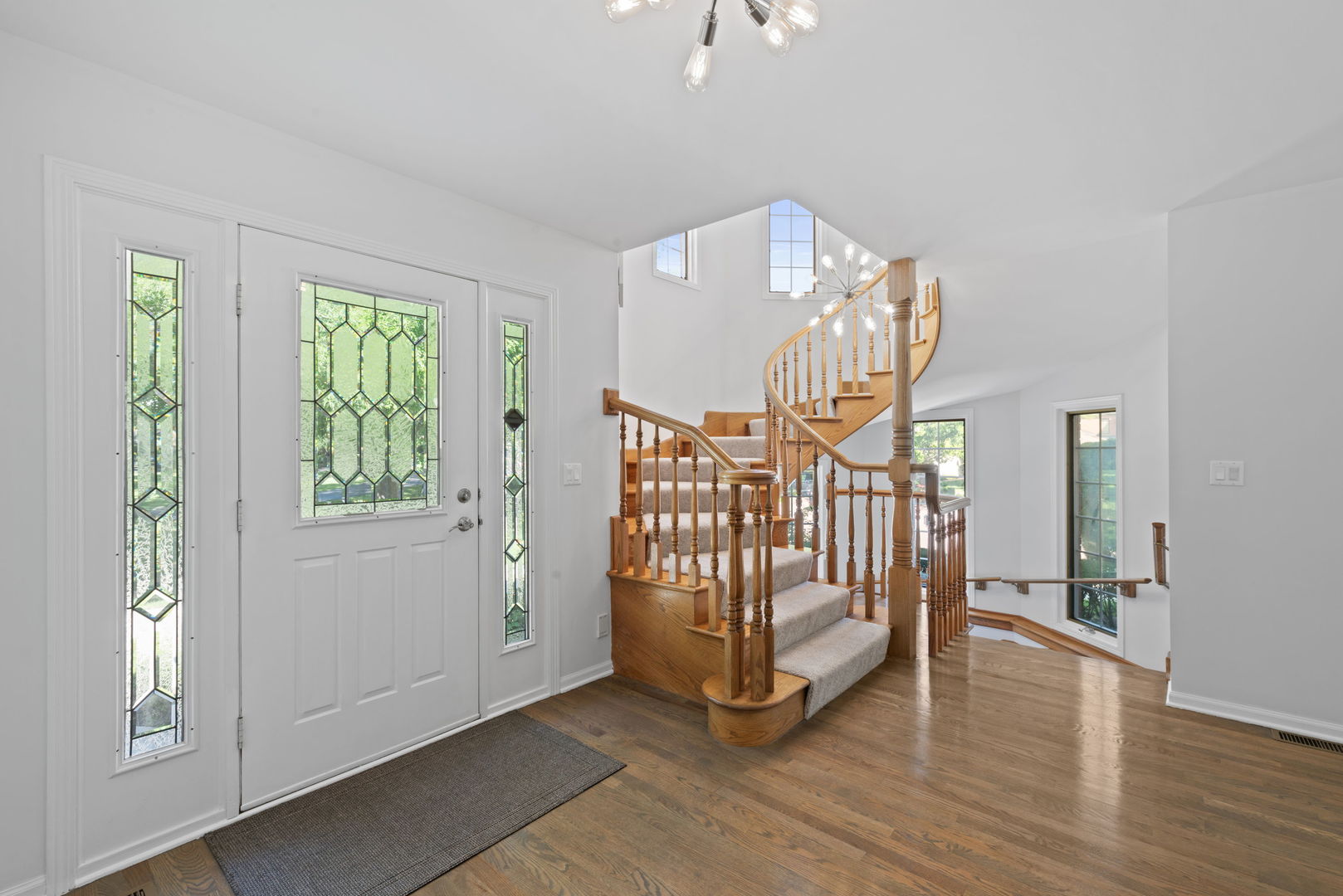 Oak Brook, Illinois, 60523, United States, 7 Bedrooms Bedrooms, ,5 BathroomsBathrooms,Residential,For Sale,1990925