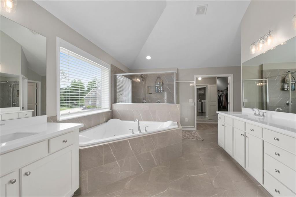 Cumming, Georgia, 30028, United States, 5 Bedrooms Bedrooms, ,4 BathroomsBathrooms,Residential,For Sale,1828216