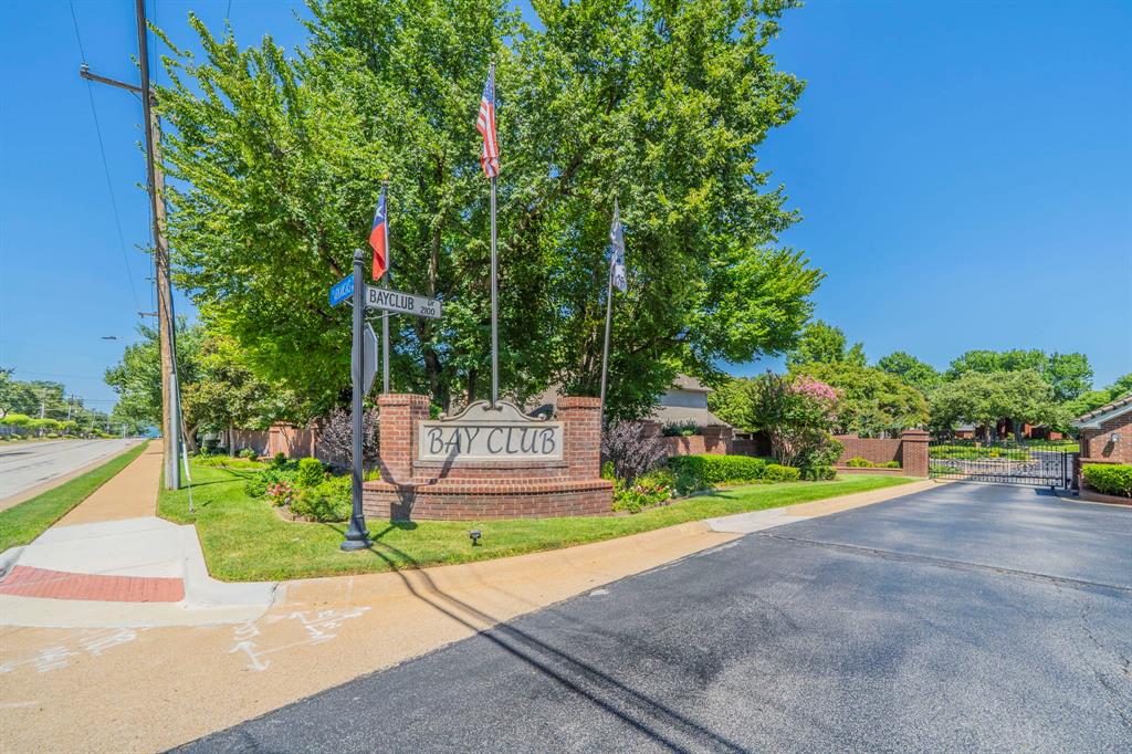 Arlington, Texas, 76013, United States, 4 Bedrooms Bedrooms, ,4 BathroomsBathrooms,Residential,For Sale,1978086