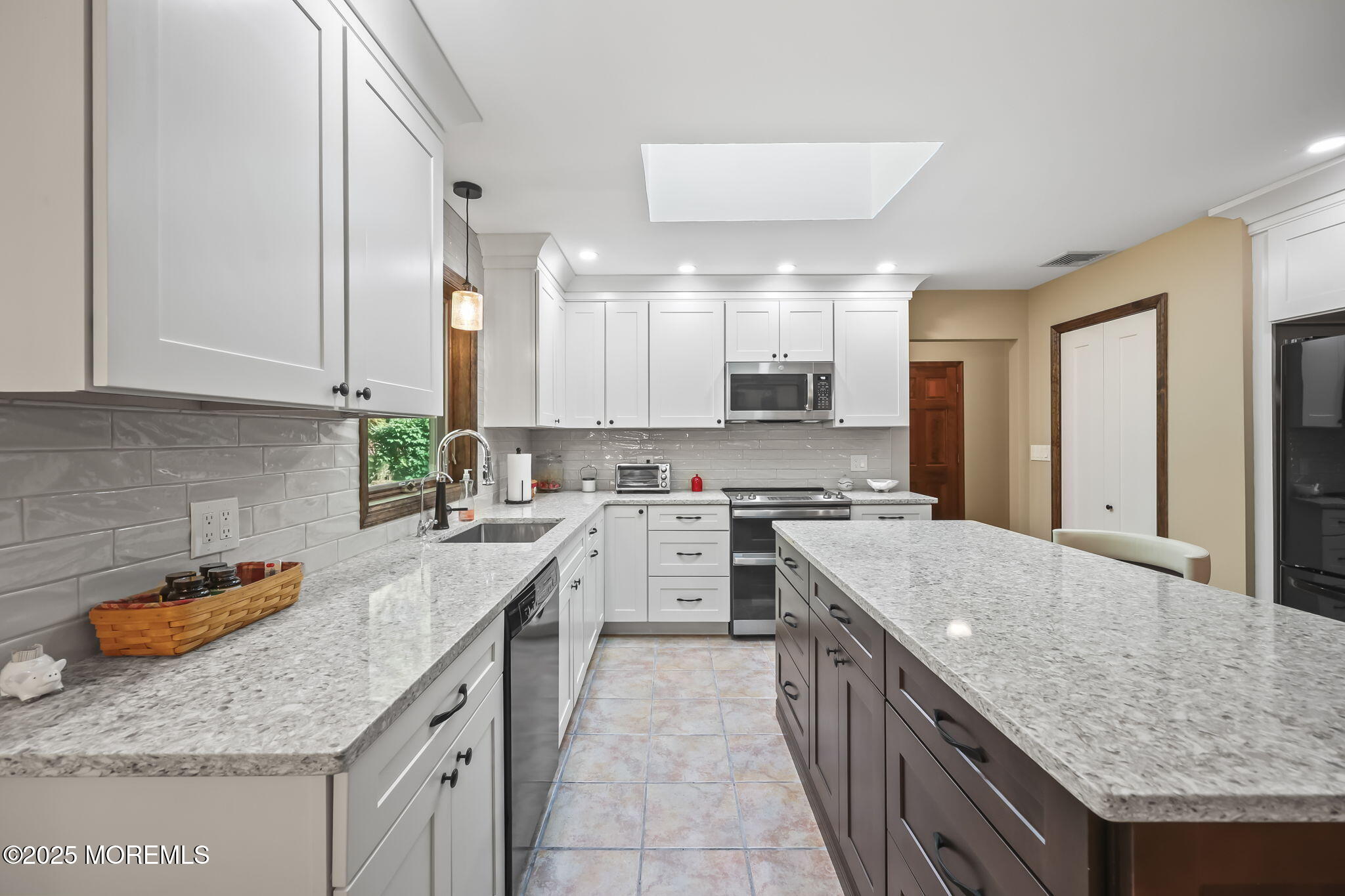 Manalapan, New Jersey, 07726, United States, 3 Bedrooms Bedrooms, ,3 BathroomsBathrooms,Residential,For Sale,1940205