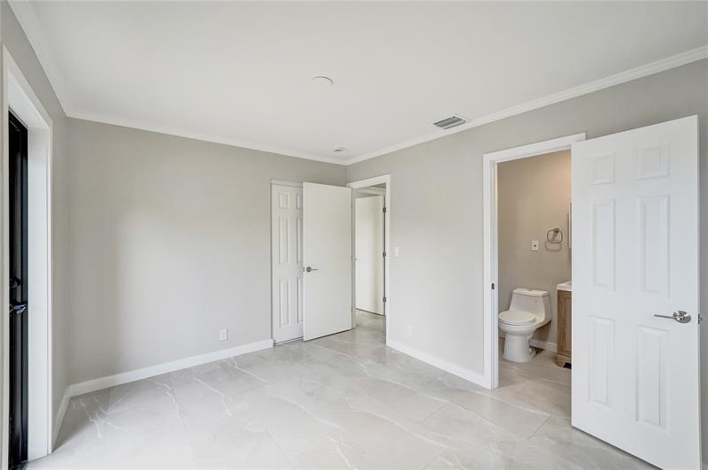 Wilton Manors, Florida, 33305, United States, 3 Bedrooms Bedrooms, ,2 BathroomsBathrooms,Residential,For Sale,1989251