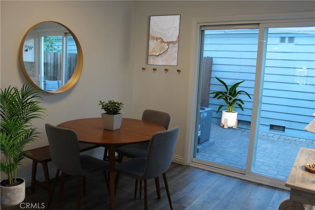 Pasadena, California, 91101, United States, 2 Bedrooms Bedrooms, ,2 BathroomsBathrooms,Residential,For Sale,1983009