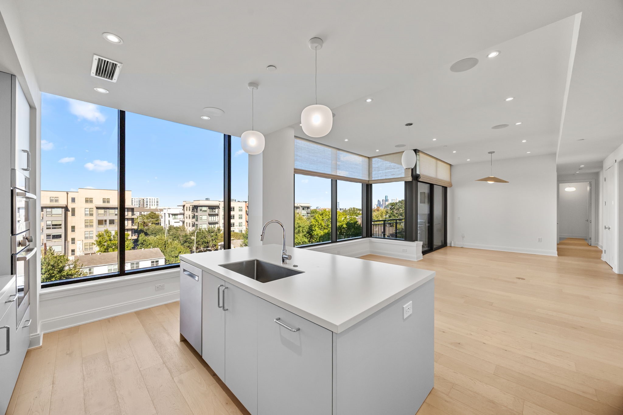  2323 W Main Street #506 - 物件實景