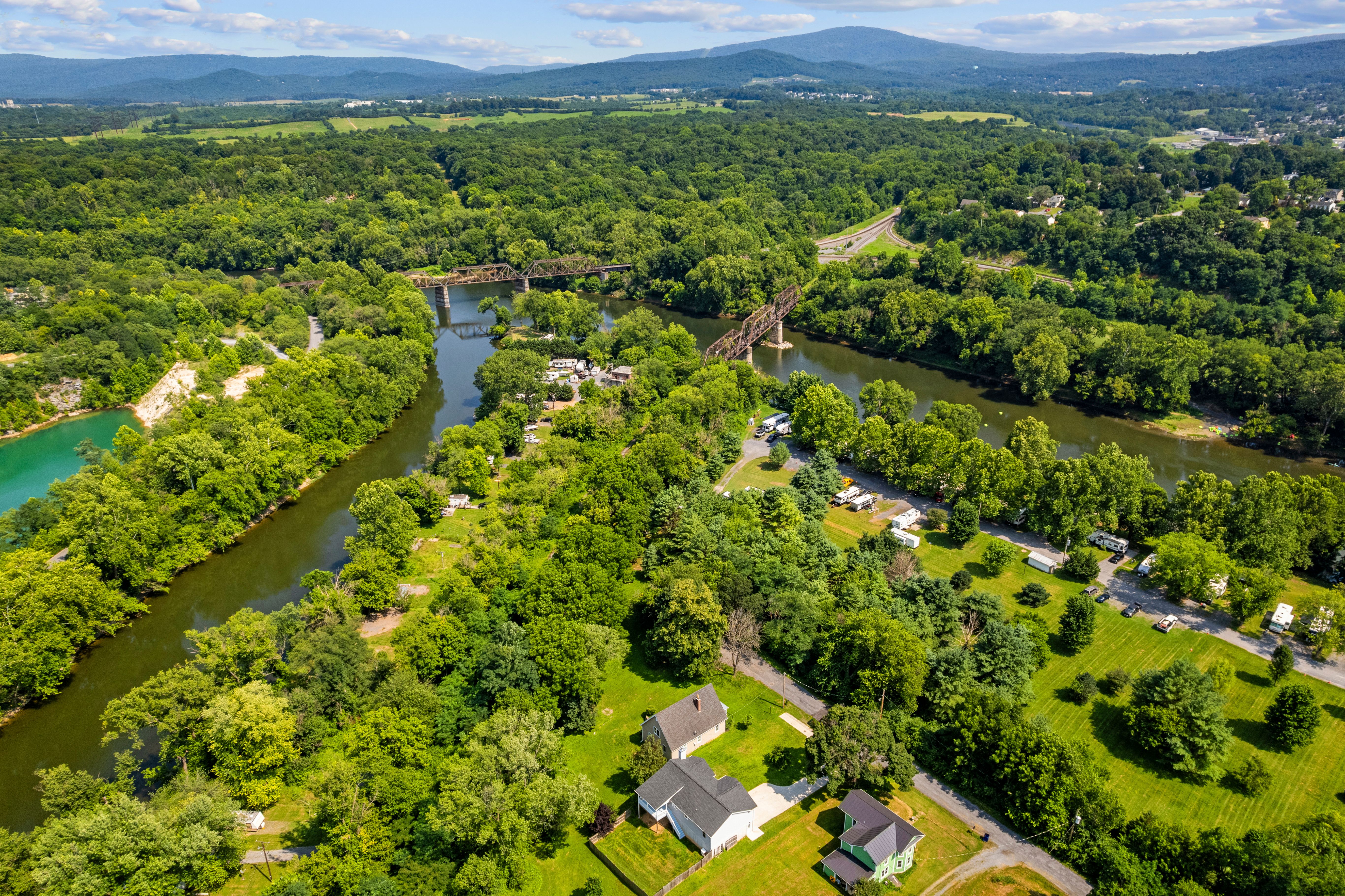  266 Riverside Drive, Front Royal, VA 22630 - 物件實景