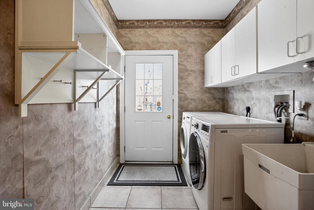 New Hope, Pennsylvania, 18938, United States, 4 Bedrooms Bedrooms, ,5 BathroomsBathrooms,Residential,For Sale,1994907