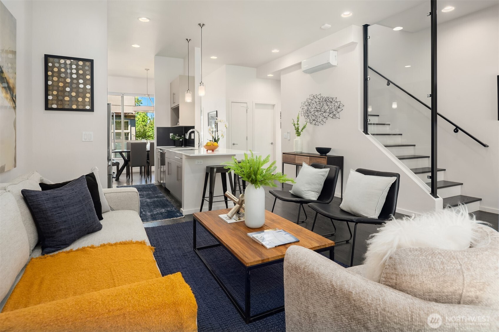 Seattle, Washington, 98122, United States, 3 Bedrooms Bedrooms, ,2 BathroomsBathrooms,Residential,For Sale,1856144