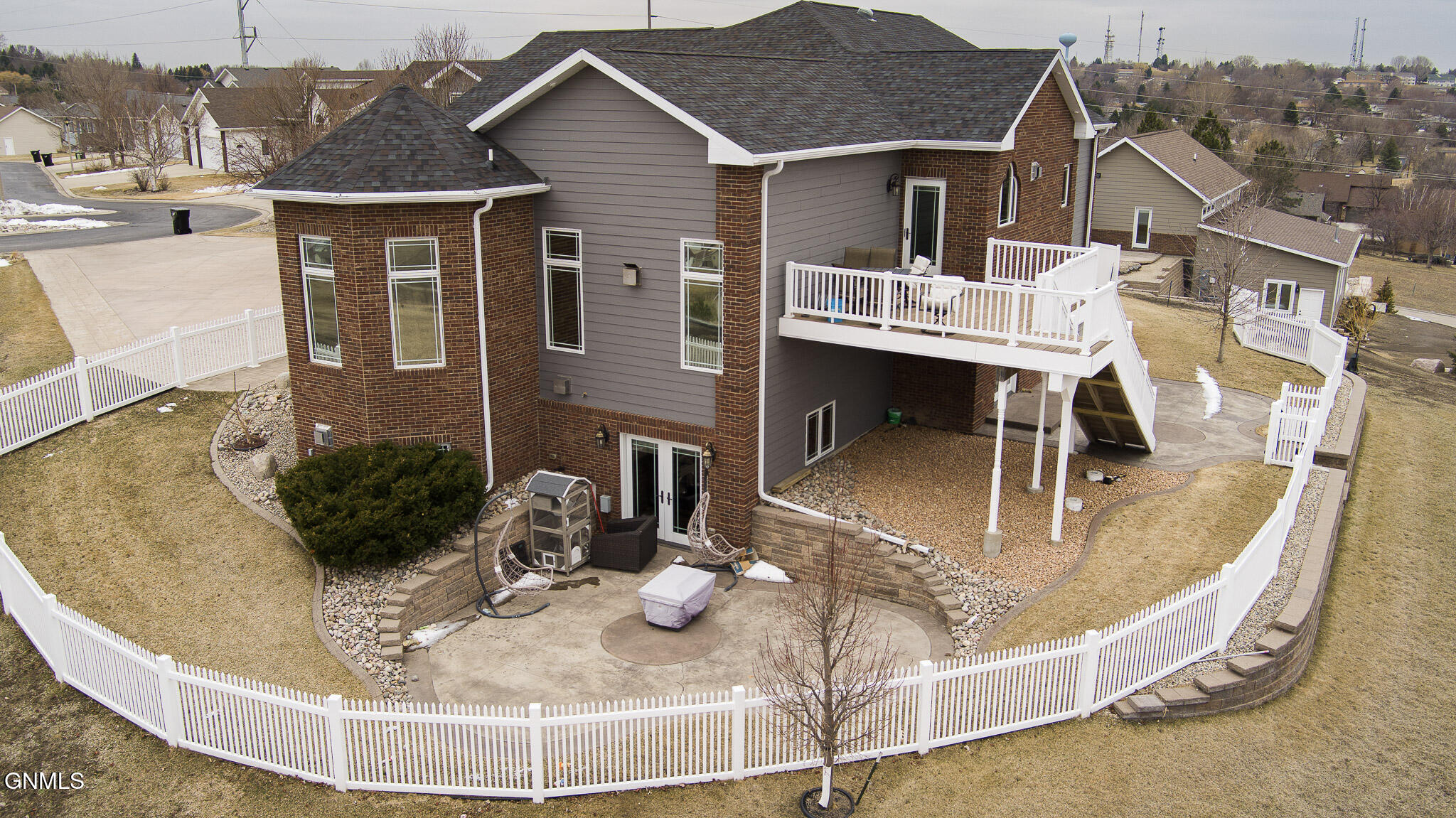 Bismarck, North Dakota, 58501, United States, 4 Bedrooms Bedrooms, ,4 BathroomsBathrooms,Residential,For Sale,2038873