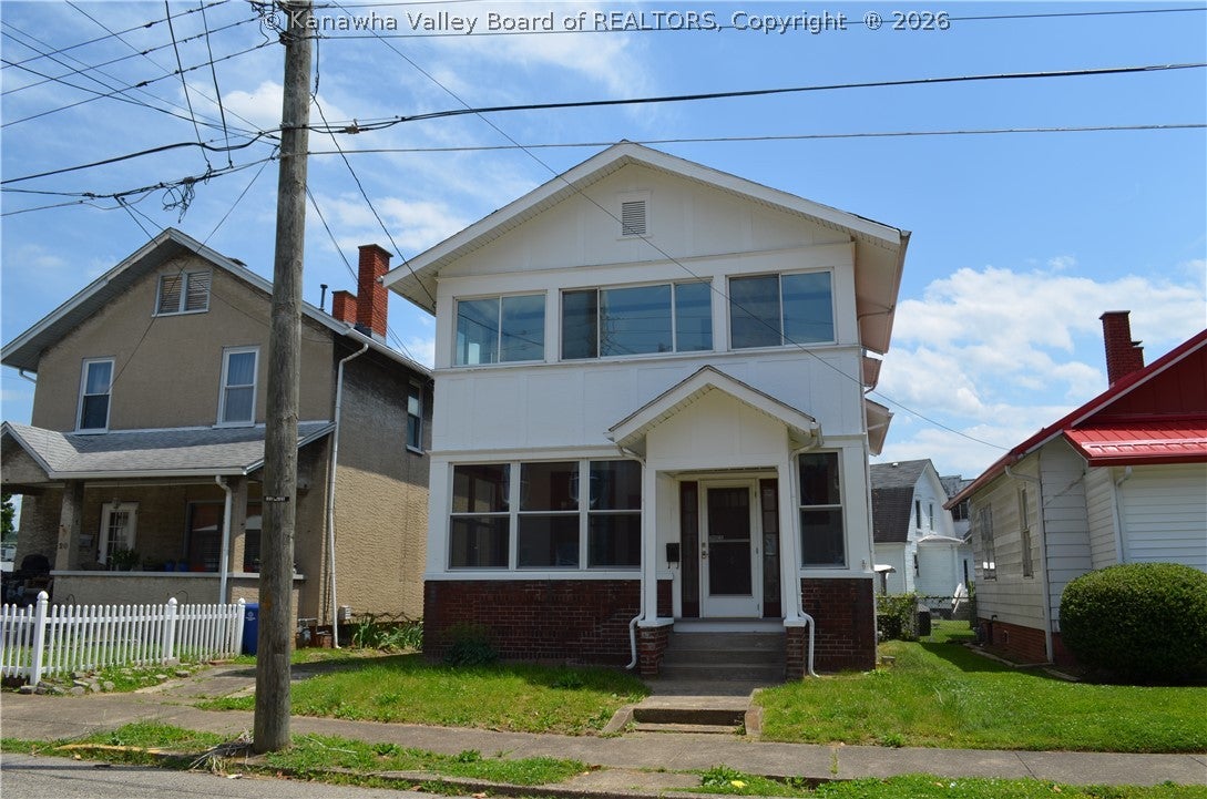 Delaware Ave, Charleston, WV 25302