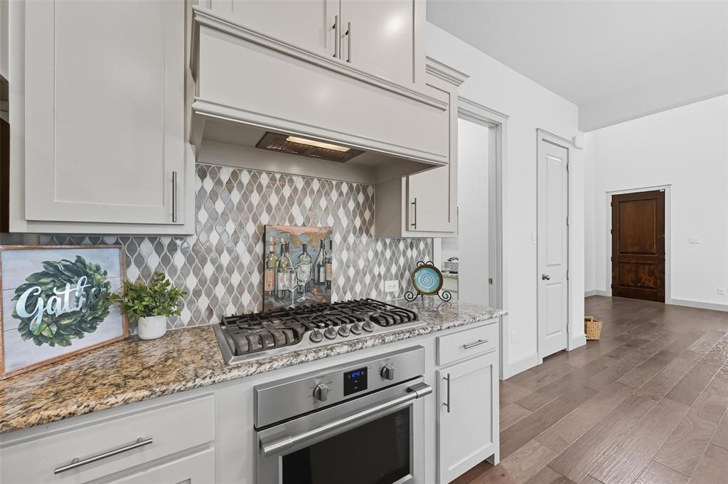 Arlington, Texas, 76005, United States, 4 Bedrooms Bedrooms, ,4 BathroomsBathrooms,Residential,For Sale,1947984