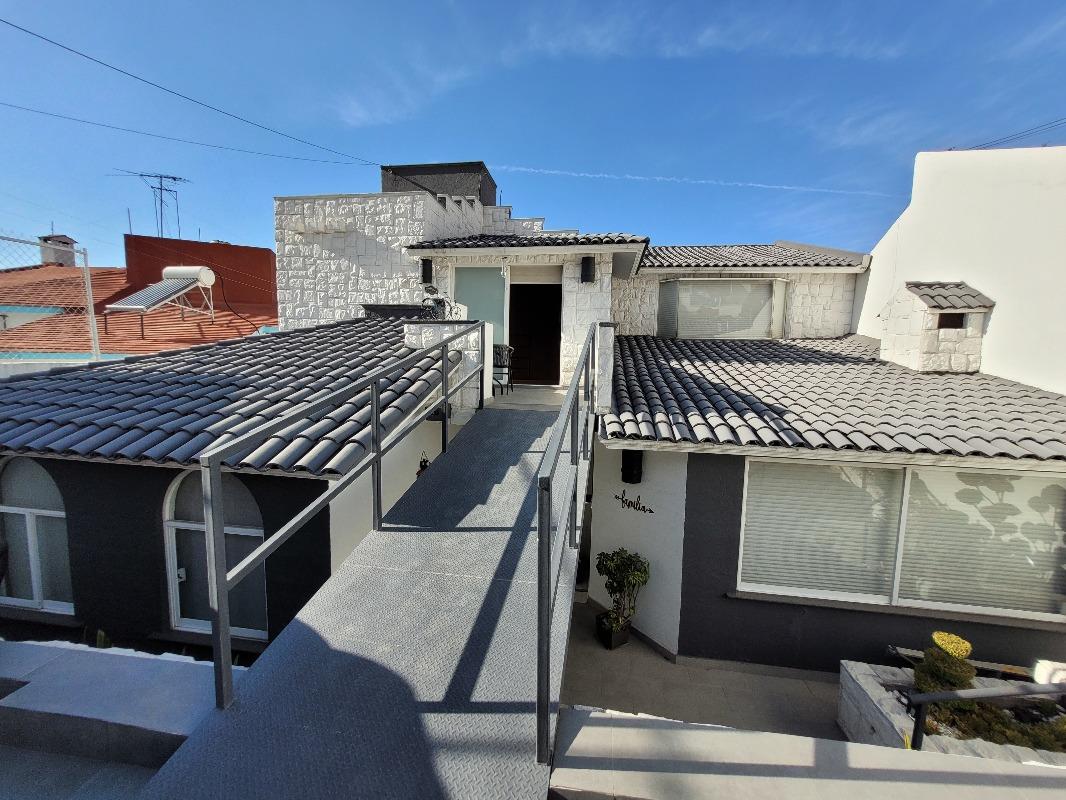 Golondrina, Atizapán de Zaragoza, Estado de México, 52957, Mexico, 3 Bedrooms Bedrooms, ,3 BathroomsBathrooms,Residential,For Sale,Golondrina,1628812