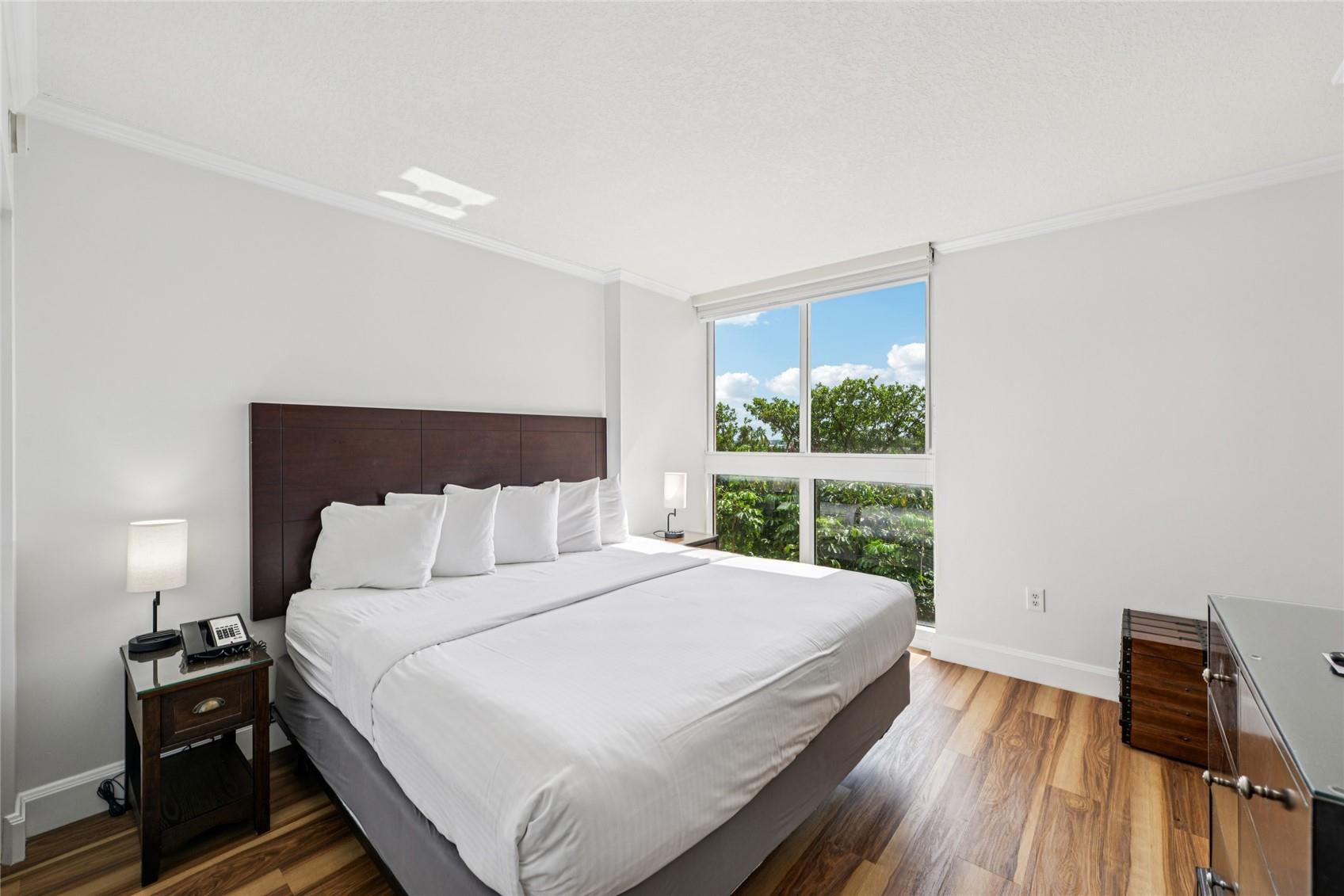 Miami, Florida, 33133, United States, 1 Bedroom Bedrooms, ,1 BathroomBathrooms,Residential,For Sale,1985715