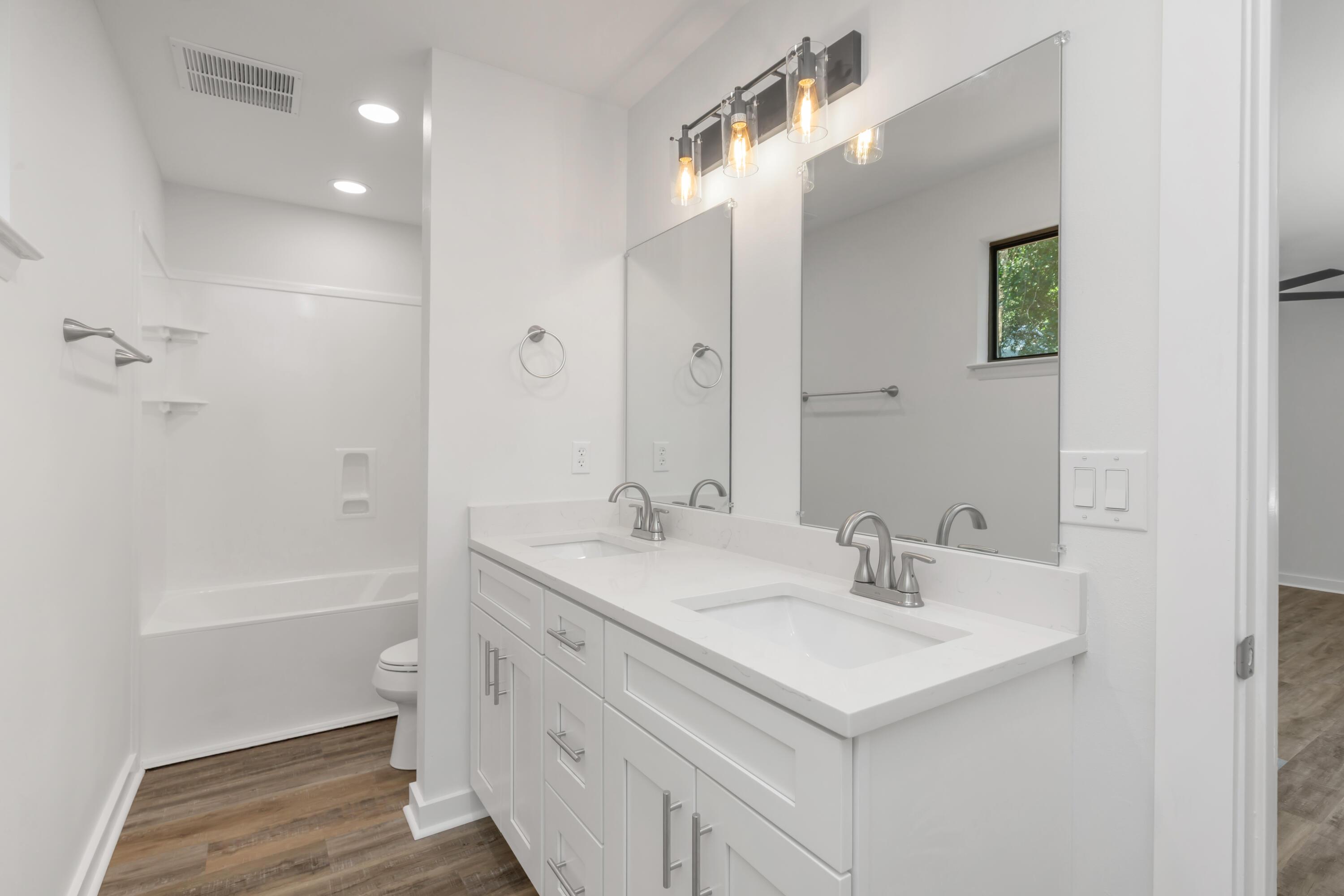 Niceville, Florida, 32578, United States, 3 Bedrooms Bedrooms, ,2 BathroomsBathrooms,Residential,For Sale,1870320