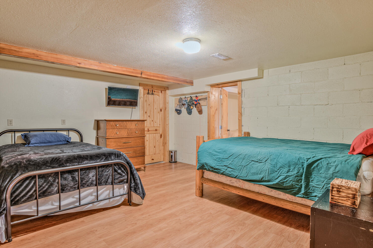 La Pine, Oregon, 97739, United States, 3 Bedrooms Bedrooms, ,2 BathroomsBathrooms,Residential,For Sale,1976945