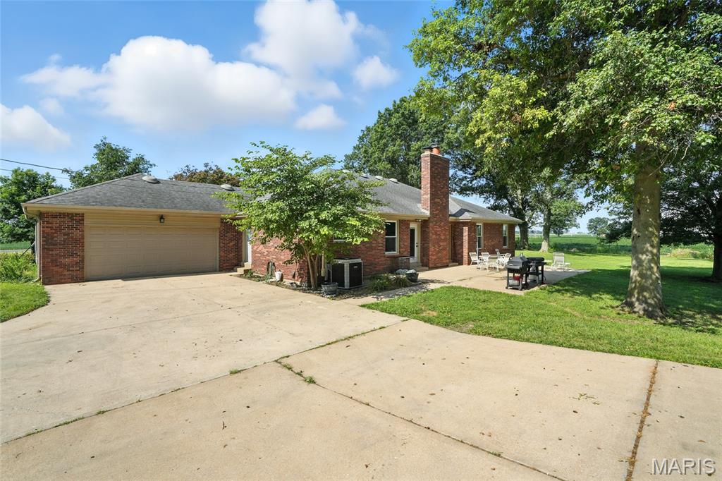 Portage Des Sioux, Missouri, 63373, United States, 3 Bedrooms Bedrooms, ,2 BathroomsBathrooms,Residential,For Sale,1927242