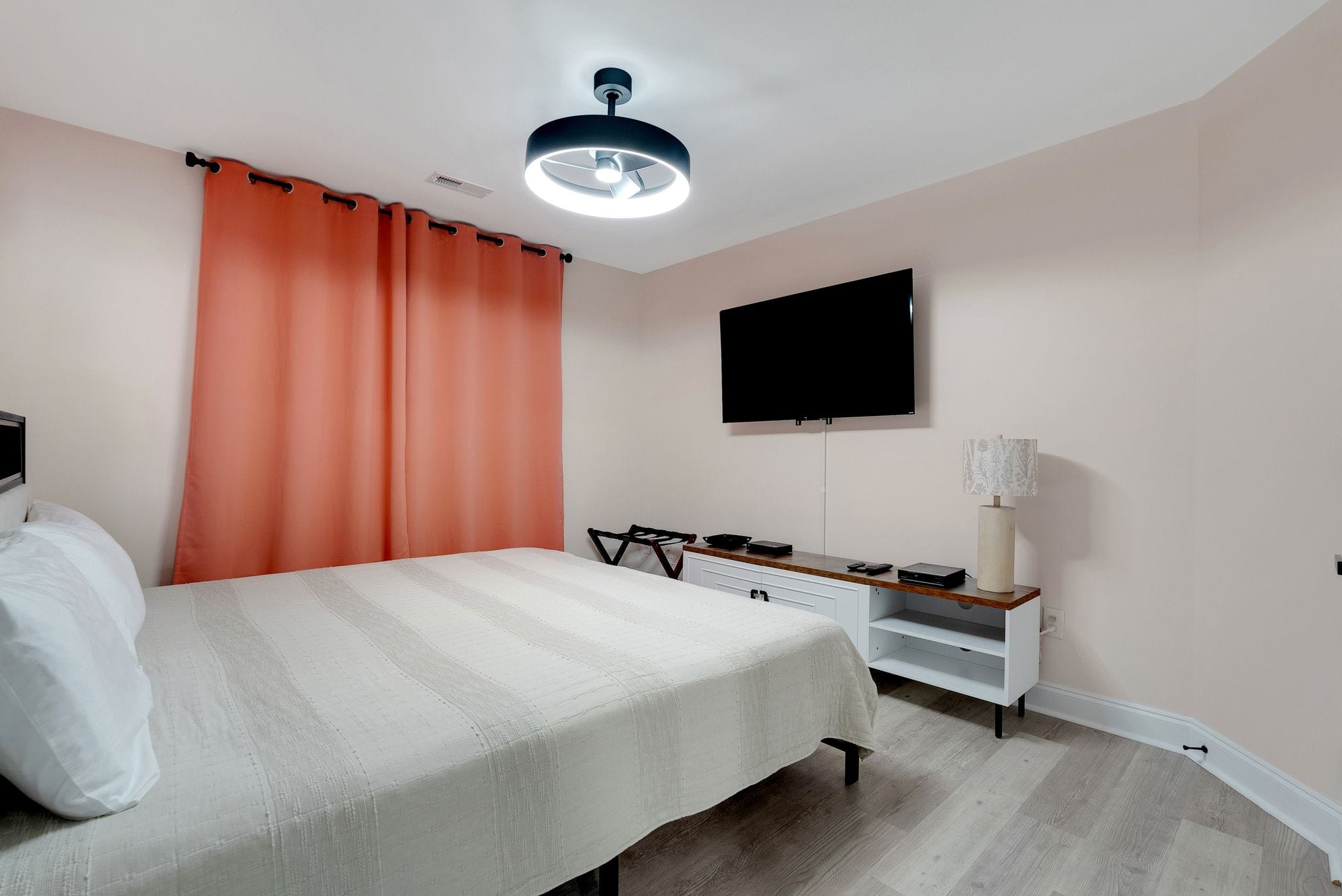 North Myrtle Beach, South Carolina, 29582, United States, 7 Bedrooms Bedrooms, ,7 BathroomsBathrooms,Residential,For Sale,1984284