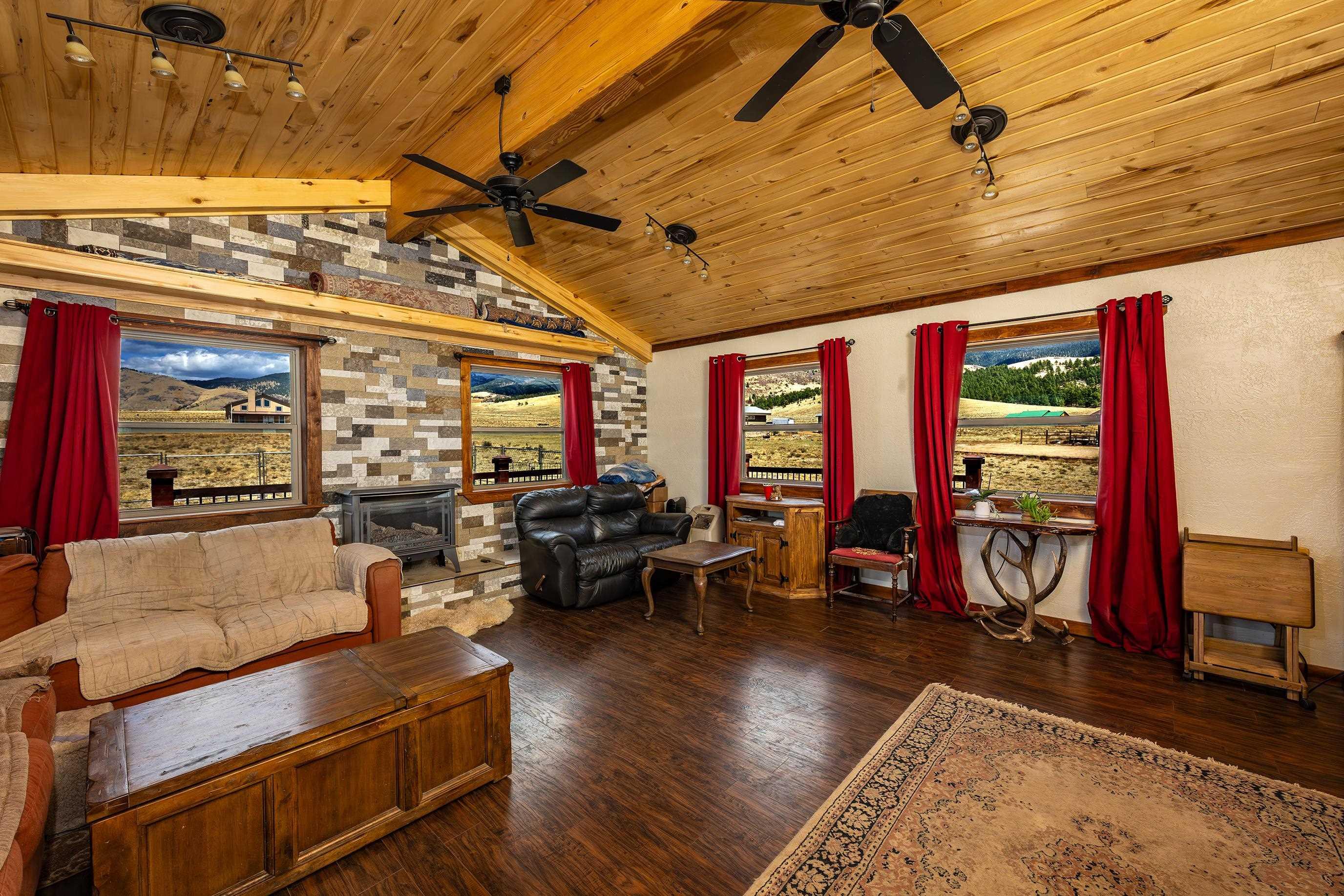 Eagle Nest, New Mexico, 87718, United States, 2 Bedrooms Bedrooms, ,2 BathroomsBathrooms,Residential,For Sale,1819476