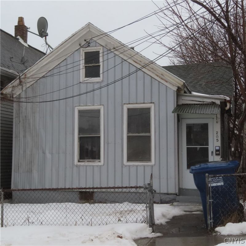 Danforth St, Syracuse, NY 13208