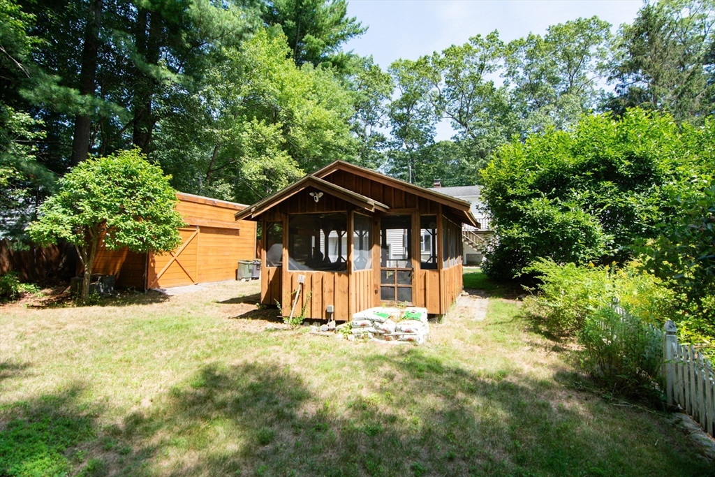 Hanson, Massachusetts, 02341, United States, 3 Bedrooms Bedrooms, ,Residential,For Sale,1920673