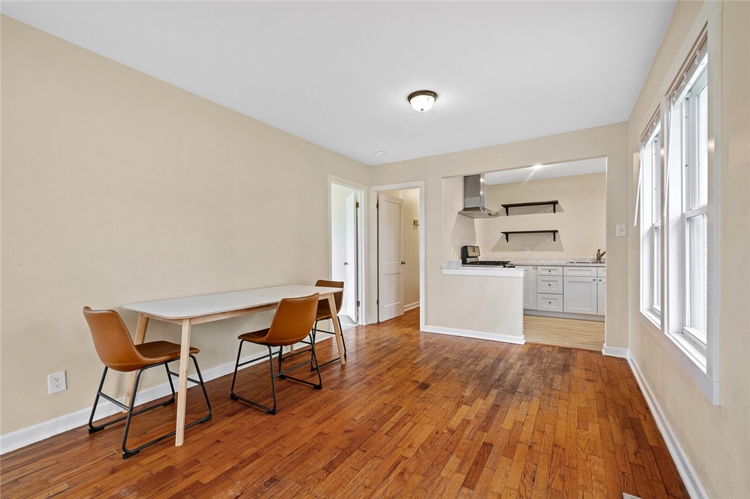 Bentonville, Arkansas, 72712, United States, 2 Bedrooms Bedrooms, ,1 BathroomBathrooms,Residential,For Sale,1793359