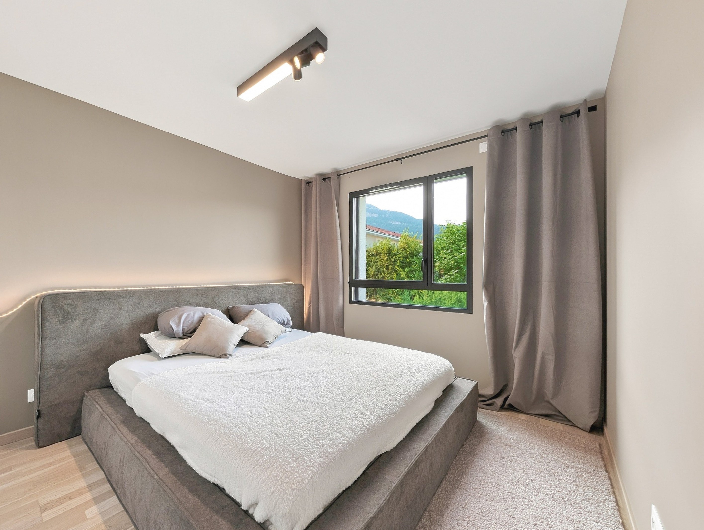 Modern & Turnkey 2-Bedroom Apartment - 物件實景