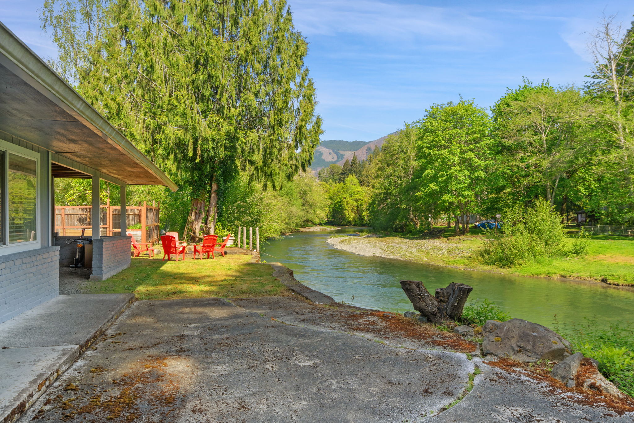  560 Mountain Trail Road, Brinnon, WA 98320 - 物件實景