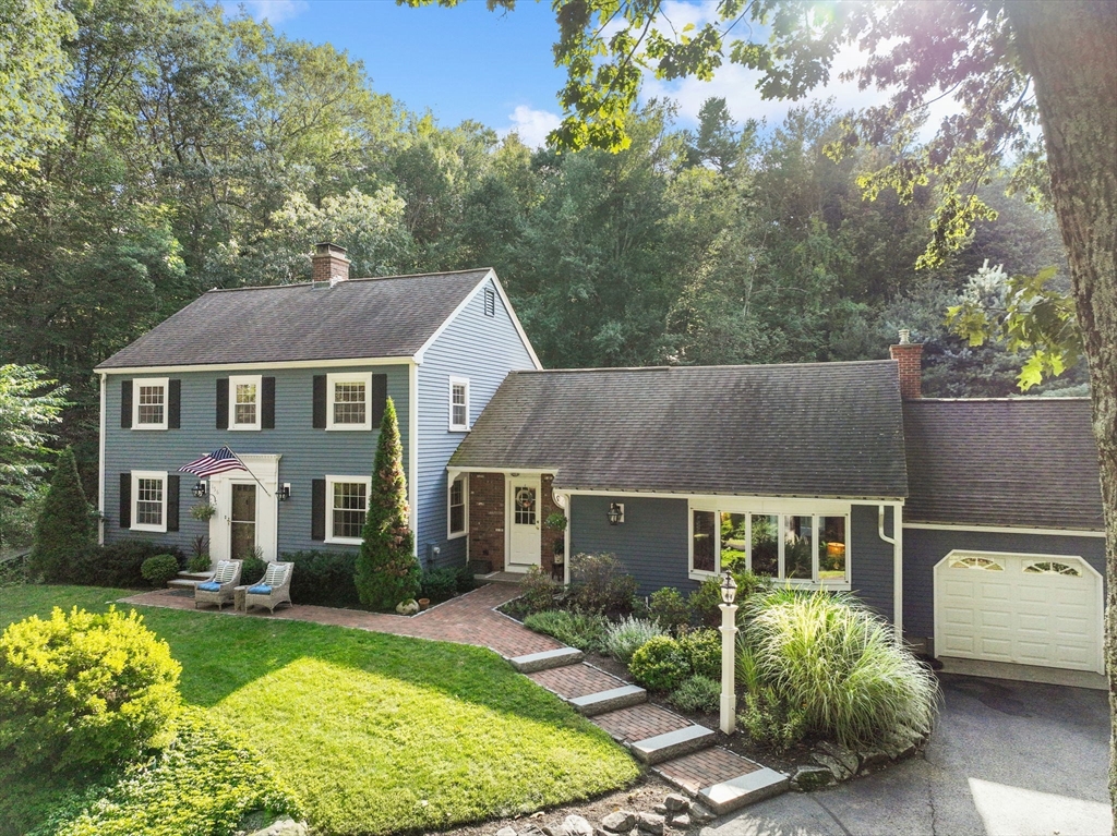 Holden, Massachusetts, 01520, United States, 4 Bedrooms Bedrooms, ,3 BathroomsBathrooms,Residential,For Sale,1948206